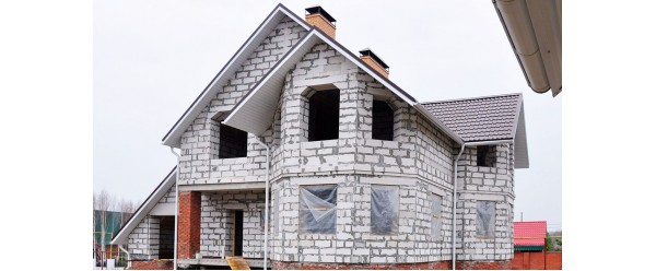 Строим дом: газобетон или пенобетон