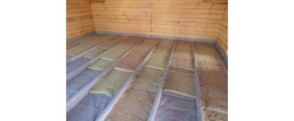 Чем утеплить пол в деревянном доме